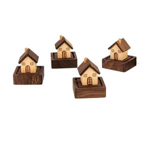 Diffuseur d'huiles essentielles en bois de noyer noir naturel massif Runwood, ODM OEM, logo personnalisé, diffuseur de voiture, expansion d'huiles essentielles, bois parfumé - Product Image 2