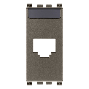 Adaptateur métallique RJ45 2,2 x 4,9 x 6,1 pour la connectivité réseau - Product Image 1