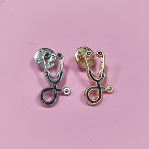 Broches de Dente de Dentista Pequenos 2024, Presente Médico para Enfermeiros e Médicos - Product Image 6