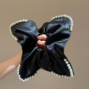 Diadema Cuadrada Grande de Color Sólido Retro con Perla para Mujer - Product Image 6