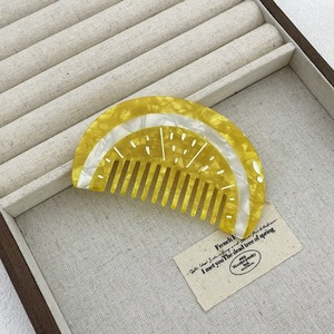 Peigne à cheveux personnalisé en acétate ambré avec nom gravé, cadeau de mariage pour demoiselle d'honneur, peigne de poche portable effet marbre - Product Image 6