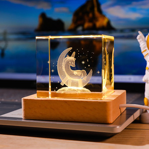 Tùy biến <span class=keywords><strong>3D</strong></span> khắc <span class=keywords><strong>laser</strong></span> trống tinh thể <span class=keywords><strong>Cube</strong></span> khắc <span class=keywords><strong>laser</strong></span> tinh thể bóng khắc bên trong - Product Image 5