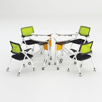 Table pliable de salle de formation de bureau de forme d'éventail de conseil de Mfc de conception moderne avec des roues
