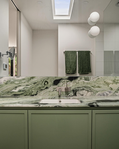 Lavabo irregular <span class=keywords><strong>Splid</strong></span> de color vivo montado en la pared del baño de piedra natural de mármol verde de China para pedidos a granel - Product Image 3