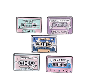 复古音乐盒式磁带胸针时尚创意搞笑怀旧珐琅别针批发金属工艺品翻领徽章收音机 - Product Image 1