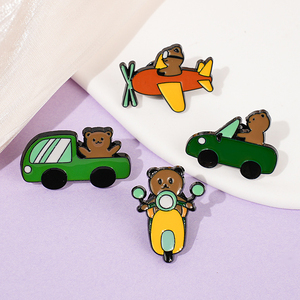 Fabricante personalizado suave esmalte duro sedán <span class=keywords><strong>carrera</strong></span> coche solapa pines insignias divertidos broches personalizados coche esmalte Pin - Product Image 3