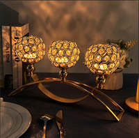 Vente en gros usine Nouveau Candelabre en cristal créatif en forme d'arche Décoration de table de luxe pour mariage Centre de table pour dîner romantique aux chandelles
