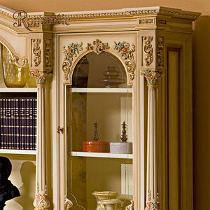 <span class=keywords><strong>Bibliothèque</strong></span> Classique de Luxe Française, Finition Crème et Or, Vitrine en Bois Sculpté à la Main avec Portes Vitrées pour <span class=keywords><strong>Bibliothèque</strong></span> de Villa - Product Image 4