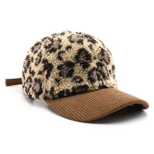 Casquette de baseball en polaire à 6 panneaux, motif léopard color-block vintage, avec logo personnalisé, chaude et résistante au froid, unisexe, pour l'extérieur - Product Image 5