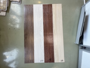 Carreaux de <span class=keywords><strong>sol</strong></span> autocollants imperméables en <span class=keywords><strong>vinyle</strong></span> gris bois, carreaux de <span class=keywords><strong>sol</strong></span> auto-adhésifs, carreaux de <span class=keywords><strong>sol</strong></span> stratifiés collants - Product Image 3