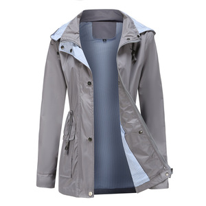 Abrigo de Gabardina con Capucha Desmontable para Otoño e Invierno, Abrigo para Mujer de Talla Grande, Venta al por Mayor - Product Image 5