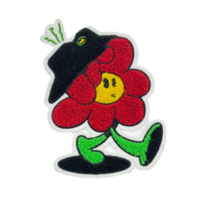 Patchs thermocollants personnalisés en chenille brodée avec bordure surjetée, motifs floraux, logo, nœuds et fleurs brodées - Product Image 3