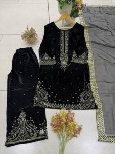 Conjunto de terciopelo con bordado de diseño, top con pantalón palazzo y dupatta, completamente cosido y listo para usar. - Product Image 4