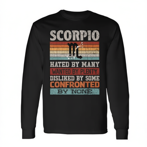 Camiseta de manga larga con gráfico del signo zodiacal Escorpio, detestaada por muchos, buscada por muchos, confrontada por nadie - Product Image 2