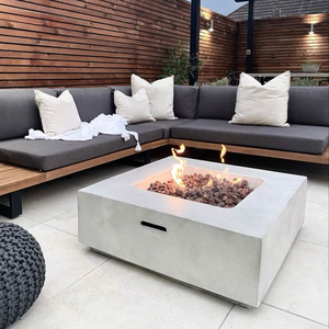 Mesa de fuego para quemar pellets, calentador exterior de carbono neutro para comedor de patio ecológico - Product Image 1