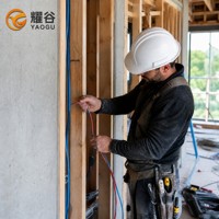 Mehrfarbiger PVC-isolierter Elektrodraht H07V-U Einadrig Kupfer 450/750V Anpassbare Länge Bauverdrahtung