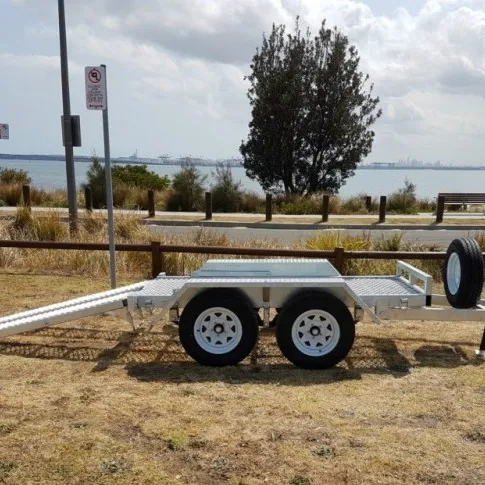 ブレーキ付き小型車トレーラー掘削機用大型車トレーラー