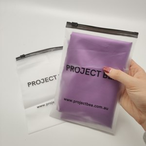 Borsa con Cerniera in Plastica EVA PE Opaca Personalizzabile con il Tuo Logo per Gioielli, Abbigliamento e Telefoni Cellulari - Product Image 1