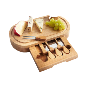 <span class=keywords><strong>Plateau</strong></span> à fromages en bambou <span class=keywords><strong>de</strong></span> petite taille avec ensemble <span class=keywords><strong>de</strong></span> couteaux en acier inoxydable, écologique, compatible micro-ondes, <span class=keywords><strong>plateau</strong></span> <span class=keywords><strong>de</strong></span> charcuterie unique pour Noël - Product Image 5