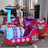 Vente directe d'usine divertissement en plein air parc d'attractions intérieur enfants 4 places mini train style britannique monter sur le train pour les enfants