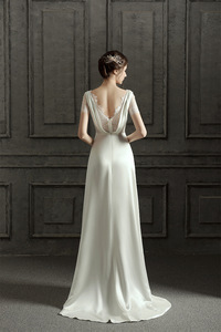 Abito <span class=keywords><strong>da</strong></span> Sposa Moderno in Raso Francese, Silhouette Classica Minimalista, Elegante Vestito <span class=keywords><strong>da</strong></span> <span class=keywords><strong>Cerimonia</strong></span> per Donne - Product Image 2