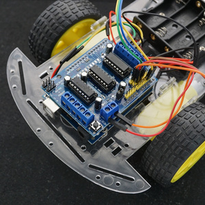 ชุดรถสมาร์ทติดตามวิถีหลบหลีกสิ่งกีดขวาง OKY5012 2WD สำหรับการศึกษา STEM - Product Image 5