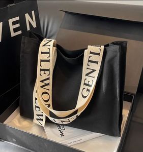 Sac en toile de grande taille avec logo brodé de haute qualité, personnalisable avec une sangle de marque, 100% coton - Product Image 4