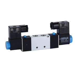 Vanne solénoïde pneumatique à double bobine 4V220-08 24V inversée 5 voies 2 positions Contrôle du gaz OEM personnalisable - Product Image 1