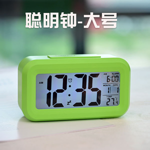 VENTE FLASH  Horloge numérique avec affichage LCD, fonction snooze, horloge électronique, veilleuse à capteur, horloge de bureau - Product Image 4
