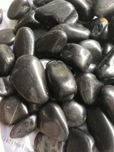 Pierre <span class=keywords><strong>de</strong></span> <span class=keywords><strong>galet</strong></span> noire polie <span class=keywords><strong>de</strong></span> haute qualité, directement <span class=keywords><strong>de</strong></span> l'usine, pierre <span class=keywords><strong>de</strong></span> pavé noire, pierre <span class=keywords><strong>de</strong></span> jardin, <span class=keywords><strong>de</strong></span> bonne qualité, vente <span class=keywords><strong>en</strong></span> gros <span class=keywords><strong>en</strong></span> <span class=keywords><strong>vrac</strong></span> - Product Image 1