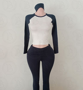 2026 Loungewear Damenkleidung Neues Design Individuelles LOGO Workout-Trainingsanzug Yoga-Jacke und Hosen-Sets Damen-Sets - Product Image 4