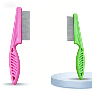 Peigne à poils pour animaux de compagnie en acier inoxydable, sans rayures, efficace pour éliminer les puces et les tiques, avec manche - Product Image 1