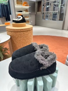 Botas de Nieve Unisex con Suela Gruesa, Diseño de Tendencia 2026, Forro de Piel de Oveja, Cálidas y Suaves, Botines de Lana y Cachemira - Product Image 2