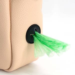 Bolsa bandolera de nailon con logotipo personalizado para caminar para perros, bolsa pequeña para golosinas, dispensador de caca y aperitivos para mascotas, soporte para bolsa - Product Image 2