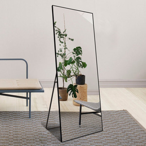 <span class=keywords><strong>Miroir</strong></span> sur <span class=keywords><strong>pied</strong></span> triangulaire à cadre <span class=keywords><strong>noir</strong></span> fin, directement de l'usine, <span class=keywords><strong>miroir</strong></span> de corps entier pour chambre à coucher, salon, décoration, vente en gros - Product Image 1
