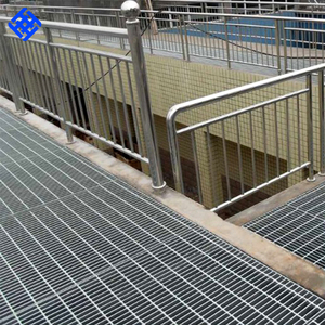 Grille en acier <span class=keywords><strong>composite</strong></span> galvanisée à chaud, grille de pont en acier au carbone - Grille de passerelle extérieure durable - Product Image 1