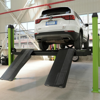 Atelier de livraison rapide 8T ascenseur de voiture à quatre poteaux 2 cric à rouleaux capacité hydraulique palan de voiture à 4 poteaux inventaire d'usine prix de gros