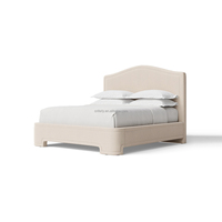 FERLY Mobilier de chambre intemporel : Tête de lit camelback artisanale, lit plateforme rembourré, ensemble de tables de chevet personnalisable