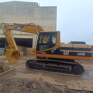 รถขุดตีนตะขาบ Caterpillar มือสอง รุ่น CAT 320B 320BL 320C 320CL 320D 320D2 320D2L 320GC พร้อมเครื่องยนต์ ปั๊ม มอเตอร์ และอุปกรณ์เคลื่อนย้ายดิน - Product Image 3
