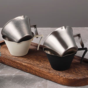 Tasse à mesurer pour expresso en acier inoxydable 304 de 100 ml avec poignée, échelle et bec verseur, outil d'extraction de café pour <span class=keywords><strong>barista</strong></span> - Product Image 2
