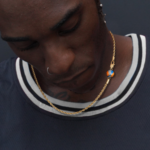 สร้อยคอรูปบาสเก็ตบอลสำหรับผู้ชาย สร้อยสแตนเลส สไตล์สปอร์ต จี้รูปแผ่นน้ำหนักแบบกำหนดเอง จี้รูปลูกบาสเก็ตบอล 3 มิติ - Product Image 1