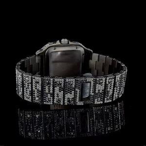 Montre en quartz de luxe moderne avec moissanite, un bijou unique et étincelant, dotée d'un bracelet durable et d'un mouvement à quartz de précision - Product Image 4