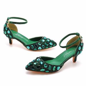 S4521F 2023 7 cm tamaño grande punta estrecha medio tacón bajo hueco una palabra correa <span class=keywords><strong>de</strong></span> muñeca hebilla cristal diamante nupcial <span class=keywords><strong>zapatos</strong></span> <span class=keywords><strong>de</strong></span> boda - Product Image 6