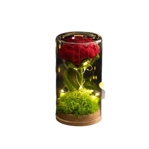 Rosa de punto hecha a mano con hilo, producto terminado, flor simulada, pequeña luz nocturna, decoración de escritorio. - Product Image 1