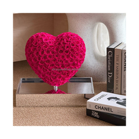 Rose éternelle en forme de cœur dans un coffret cadeau, fleurs éternelles réelles dans une boîte en acrylique transparente pour la Saint-Valentin