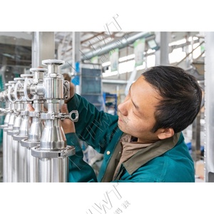 <span class=keywords><strong>Machine</strong></span> de remplissage automatique LWT pour liquides en bouteille : savon, shampoing, détergent, lotion corporelle, cosmétiques - Product Image 3