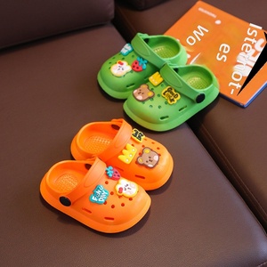 Sabots de plage antidérapants à semelle souple pour enfants, style Crocs, motif <span class=keywords><strong>dessin</strong></span> <span class=keywords><strong>animé</strong></span>, pour garçons et filles, à bout fermé, anti-collision, avec lacets arrière - Product Image 3
