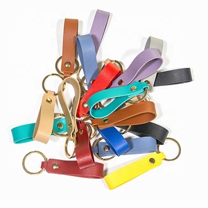 Quà tặng khuyến mãi da Key tag Đen Key Holder Ring da chính hãng Móc Chìa Khóa Keyring tùy chỉnh logo dập nổi PU da móc khóa - Product Image 4