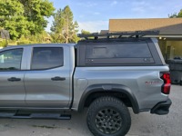 XINYI Hardtop Truck Canopy TopperLoad Étanche Sans Perçage Coque de Camper pour Chevrolet Colorado 2024