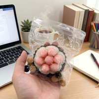 Jouet Squishy Tarte au Chocolat et Framboise, Jouet Anti-Stress Doux à Presser, Jouet Sensoriel Mignon en Forme de Dessert pour Enfants et Adultes